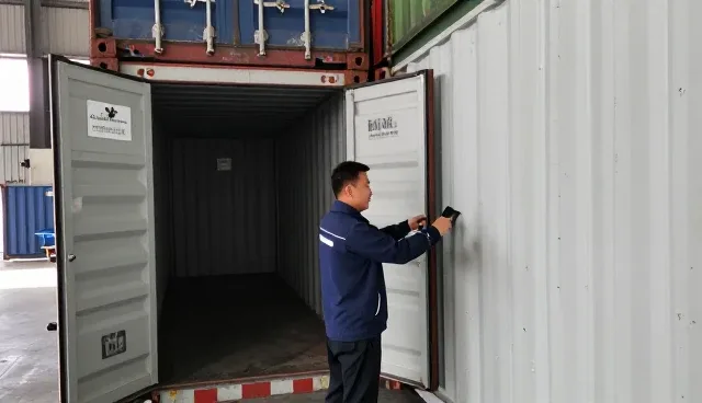 广东锦德物流设备有限公司聊聊港口拖车服务危险品运输要求